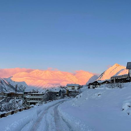 Hotel Mt Гудаури Экстерьер фото